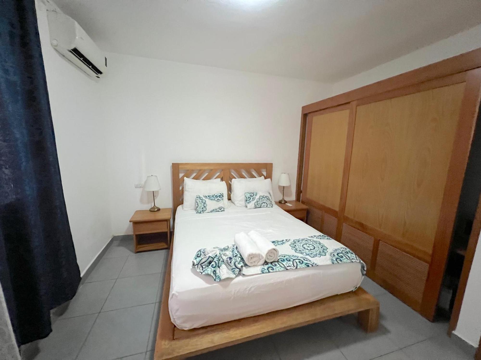 Sol Caribe Suites - Playa Los Corales - Beach Club, Wifi, Swimming Pool Punta Cana Room photo